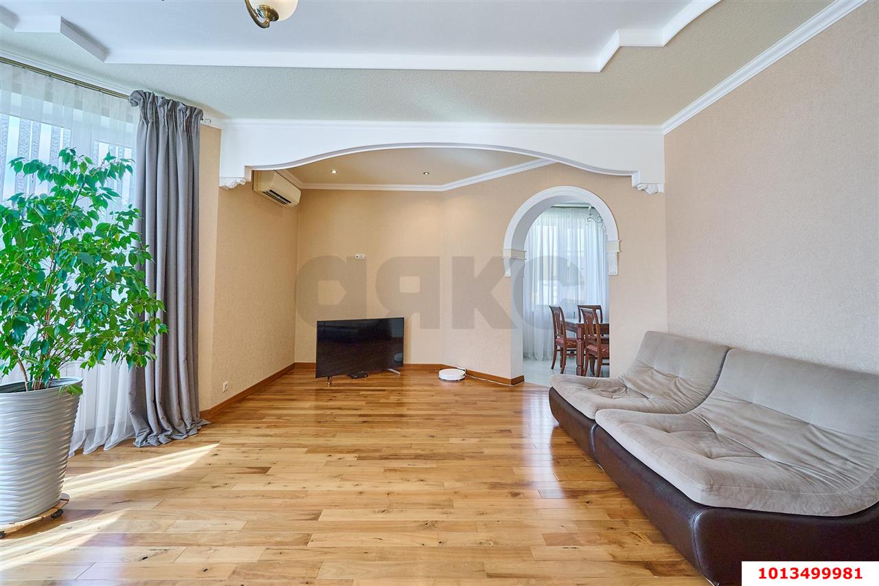 Фото №13: Дом 271 м² + 10 сот. - Краснодар, 2-я Площадка, ул. Степана Коцура