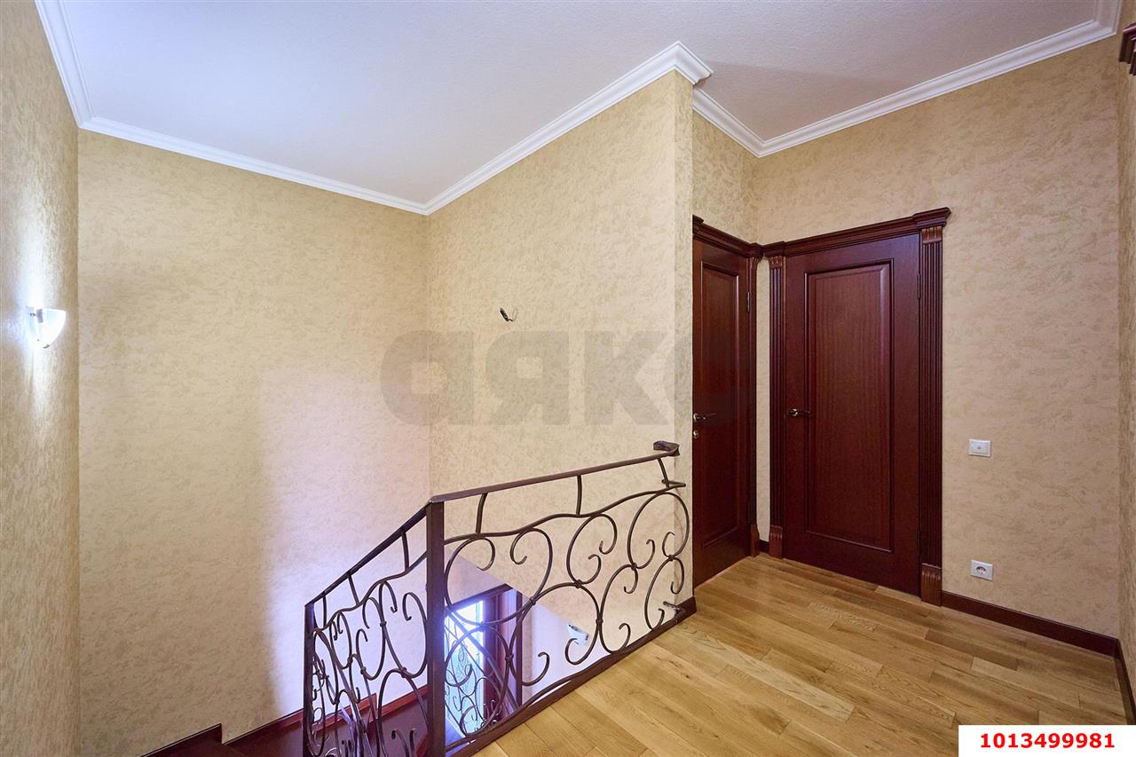 Фото №35: Дом 271 м² + 10 сот. - Краснодар, 2-я Площадка, ул. Степана Коцура