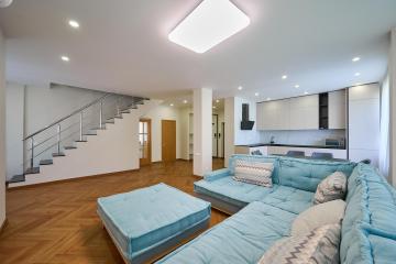 Фото №1: 4-комнатная квартира 146 м² - Краснодар, мкр. Фестивальный, ул. Яна Полуяна, 55