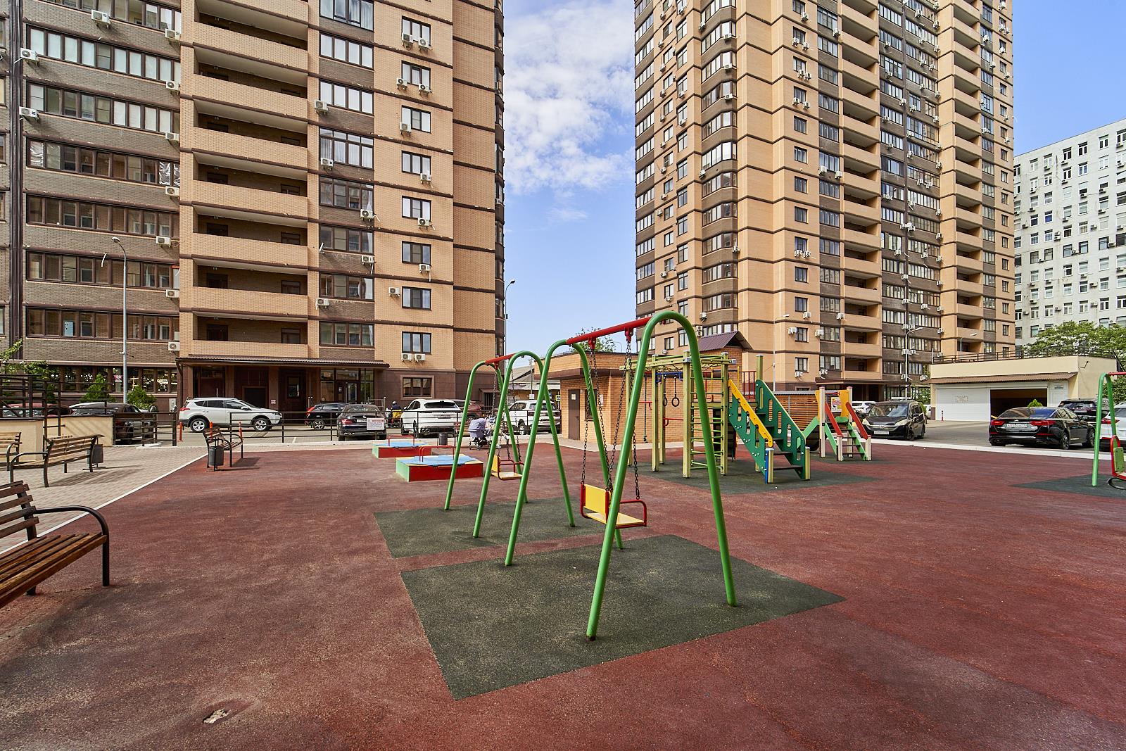 Фото №12: 3-комнатная квартира 92 м² - Краснодар, ЖК Октябрьский, Центральный внутригородской округ, Западный внутригородской округ, жилой комплекс Центральный, мкр. Центральный, ул. Октябрьская, 181/2к3