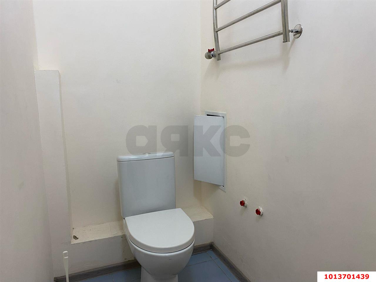 Фото №6: 2-комнатная квартира <span class="whitespace-nowrap">67 м²</span>, <span class="whitespace-nowrap">9/18 эт.</span> - Краснодар, Прикубанский внутригородской округ, Музыкальный, ЖК Инсити, Завод Радиоизмерительных Приборов, жилой комплекс Инсити, мкр. имени Петра Метальникова, ул. Петра Метальникова, 7