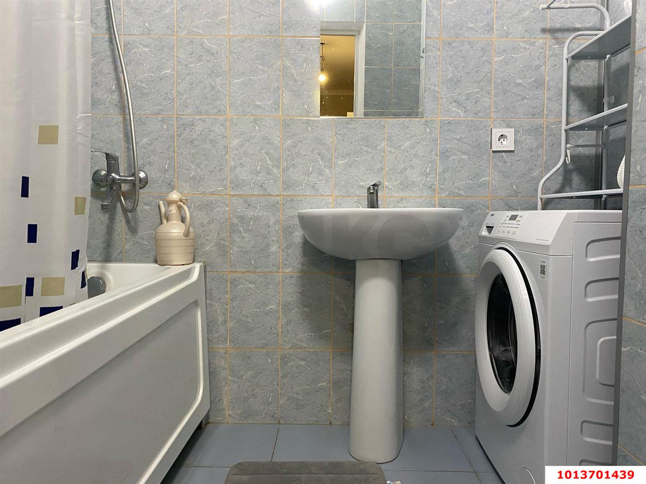 Фото №10: 2-комнатная квартира <span class="whitespace-nowrap">67 м²</span>, <span class="whitespace-nowrap">9/18 эт.</span> - Краснодар, Прикубанский внутригородской округ, Музыкальный, ЖК Инсити, Завод Радиоизмерительных Приборов, жилой комплекс Инсити, мкр. имени Петра Метальникова, ул. Петра Метальникова, 7