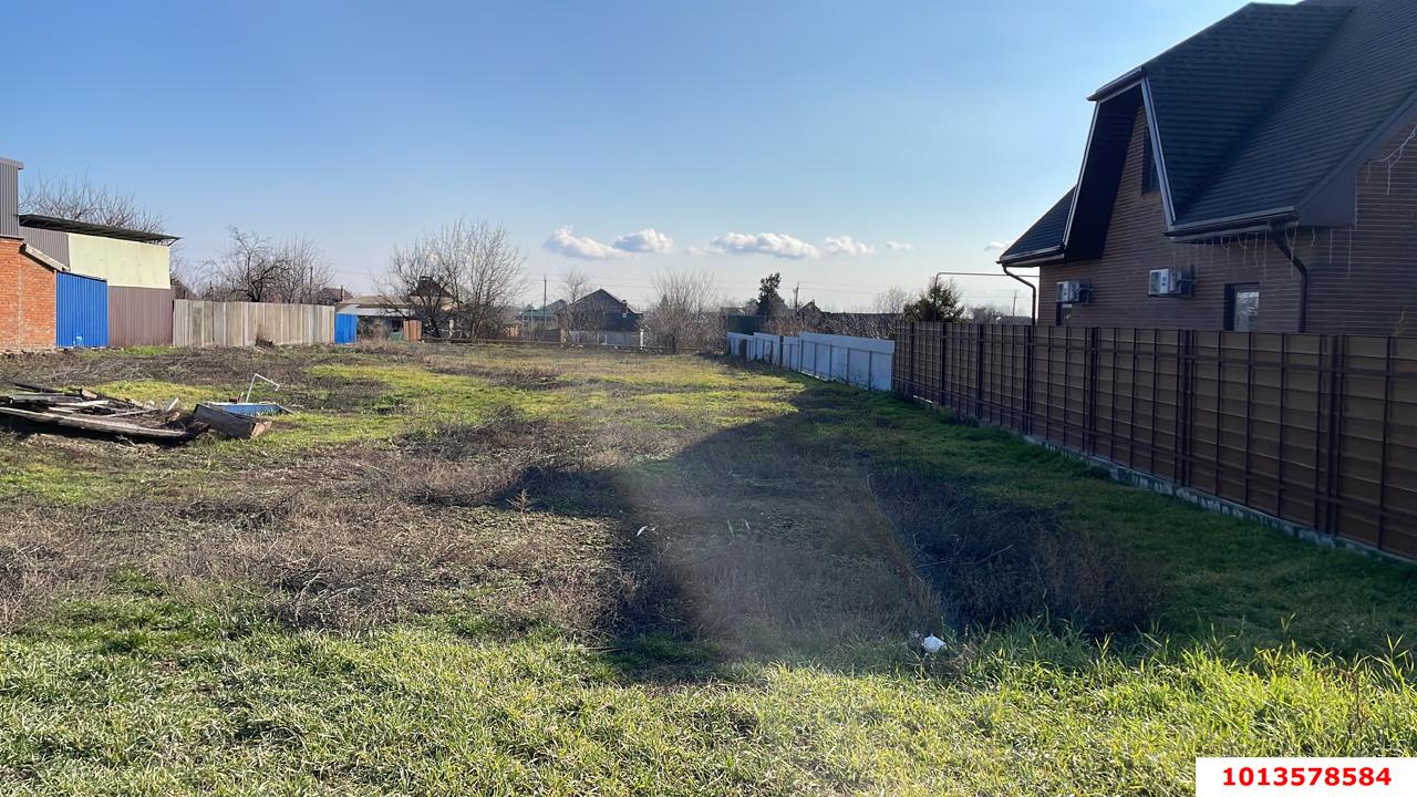 Фото №4: Земельный участок под ИЖС - Васюринская, жилой комплекс Уютный, мкр. Карасунский внутригородской округ, ул. Железнодорожная, 126