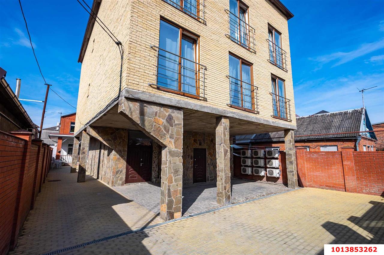 Фото №2: Дом 274 м² + 5.04 сот. - Краснодар, ул. Михаила Власова, 231