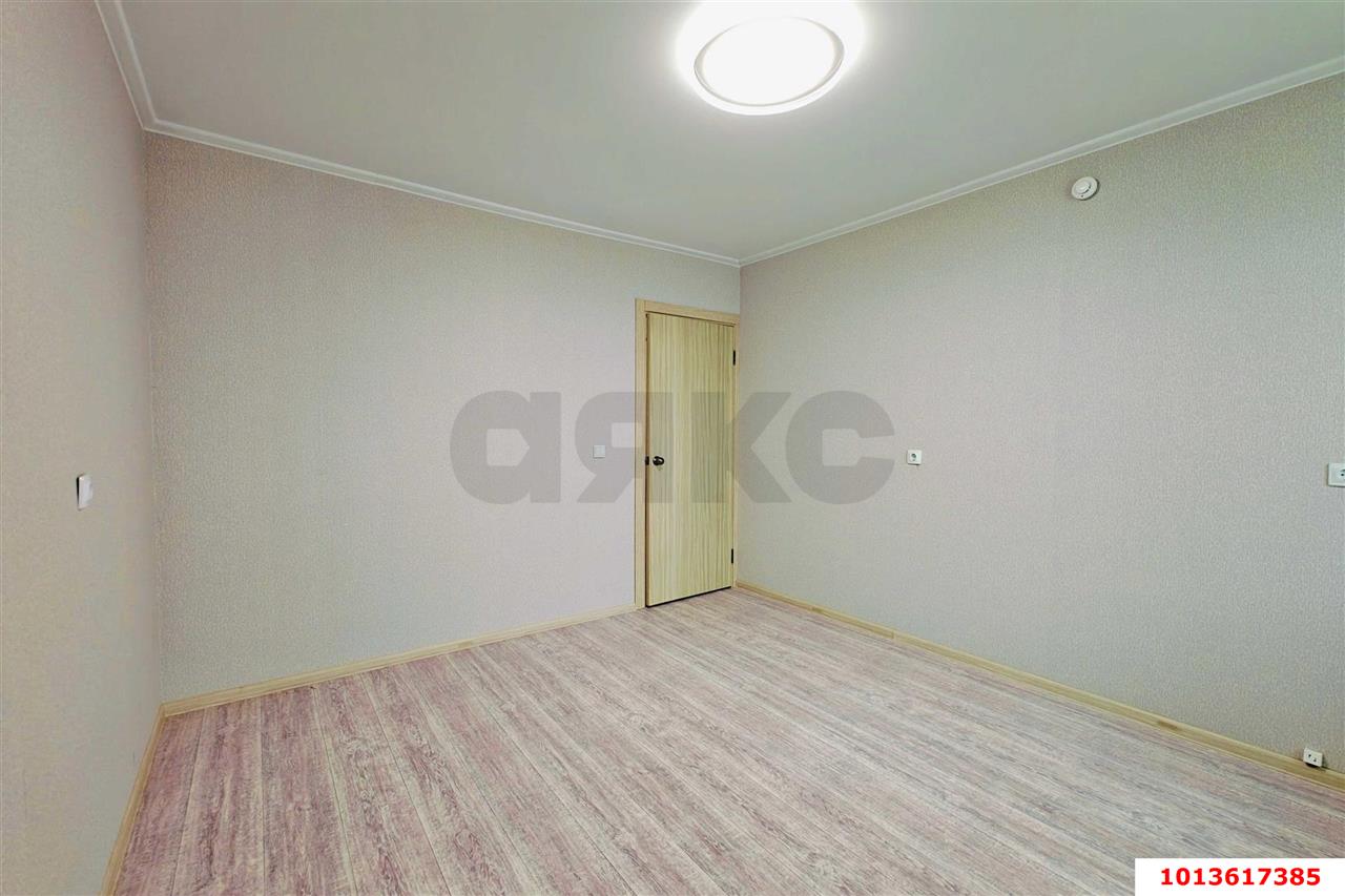 Фото №11: 2-комнатная квартира 70 м² - Краснодар, жилой комплекс Квартал № 6, ул. имени Героя Советского Союза Якова Кобзаря, 2