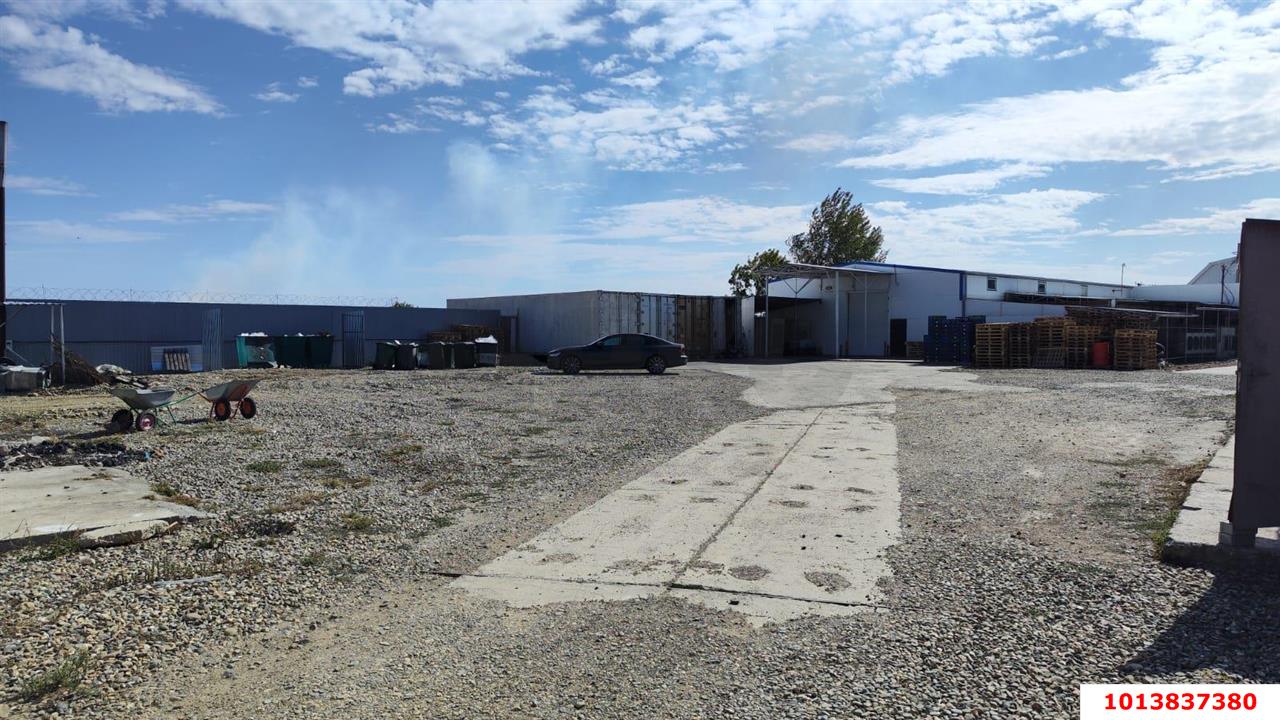 Фото №1: Производственное помещение 723 м² - Тахтамукай, ул. Морская, 4