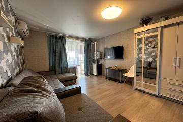 Фото №1: 3-комнатная квартира 60 м² - Яблоновский, мкр. Прикубанский внутригородской округ, ул. Космическая, 39/1