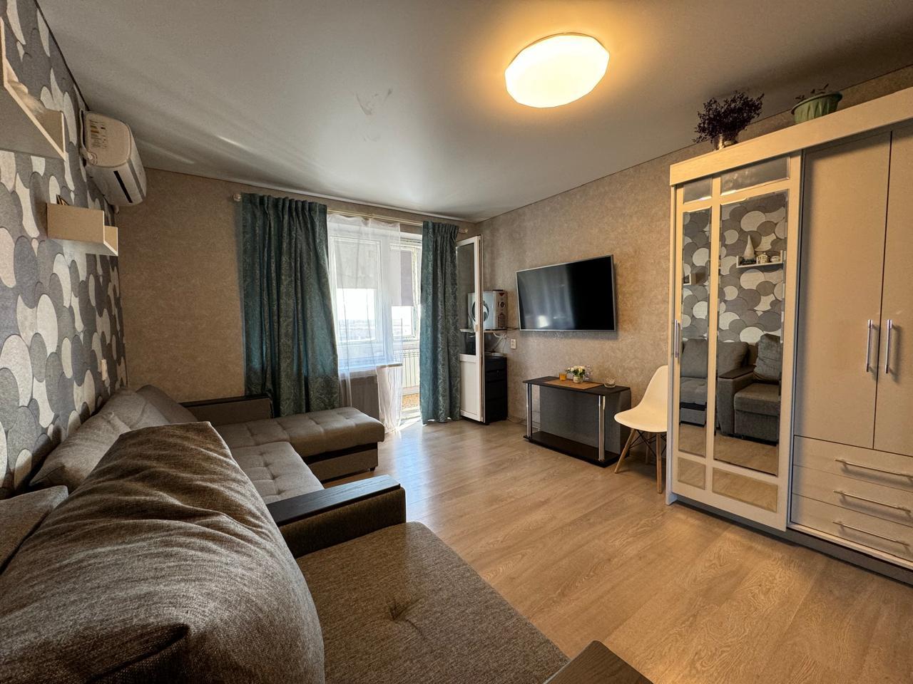 Фото №1: 3-комнатная квартира 60 м² - Яблоновский, мкр. Прикубанский внутригородской округ, ул. Космическая, 39/1