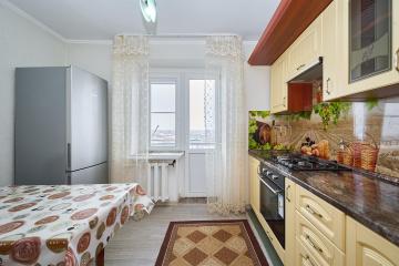 Фото №2: 2-комнатная квартира 56 м² - Энем, мкр. имени Петра Метальникова, ул. Красная, 17