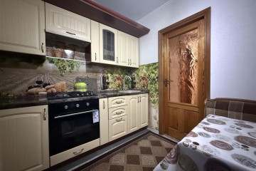 Фото №1: 2-комнатная квартира 56 м² - Энем, ул. Красная, 17