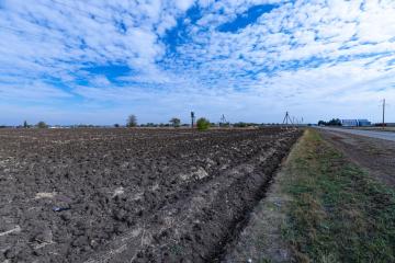 Фото №3: Коммерция 2483 м² - Новопокровская, 