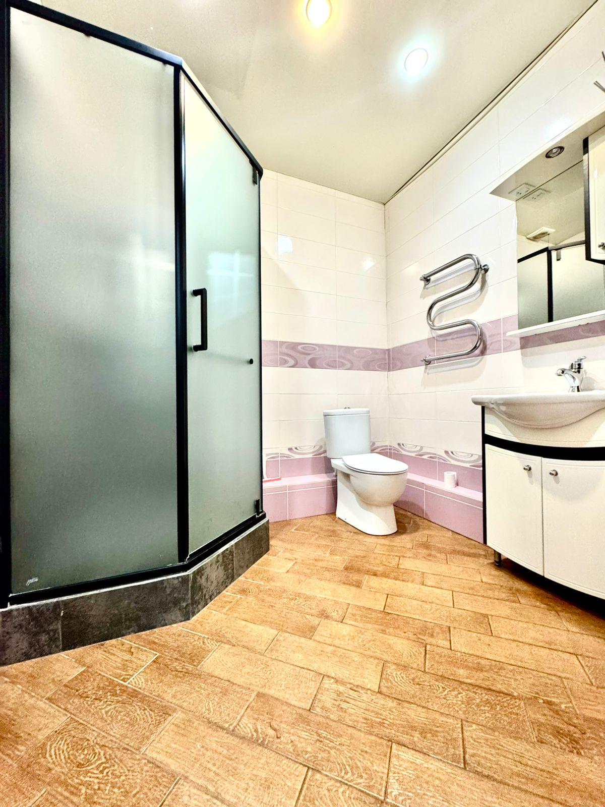 Фото №25: 5+-комнатная квартира 200 м² - Краснодар, Центральный внутригородской округ, мкр. Дубинка, ул. Ставропольская, 178