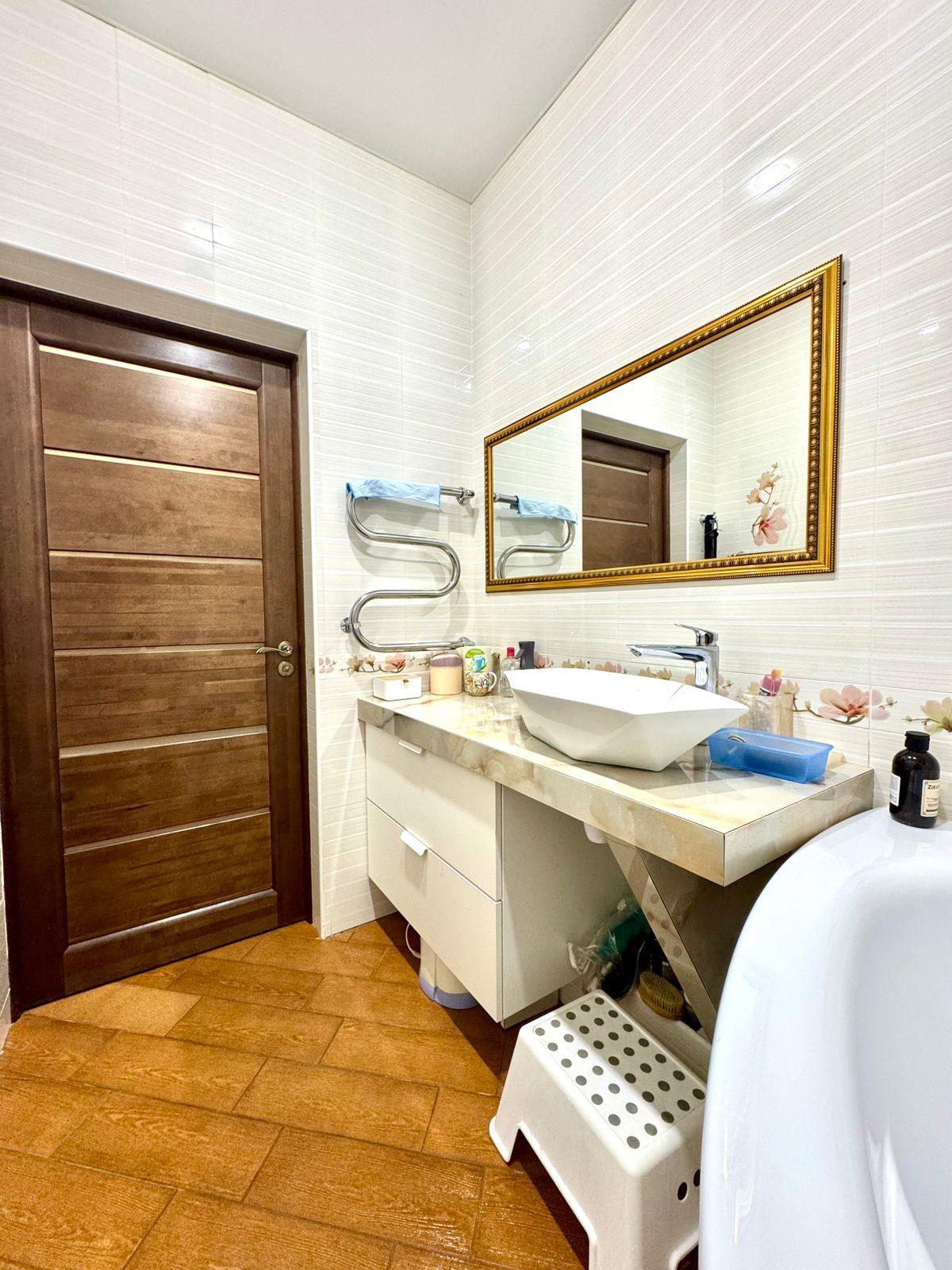 Фото №30: 5+-комнатная квартира 200 м² - Краснодар, Центральный внутригородской округ, мкр. Дубинка, ул. Ставропольская, 178