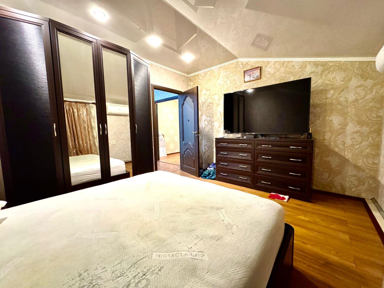 Фото №24: 5+-комнатная квартира 200 м² - Краснодар, Центральный внутригородской округ, мкр. Дубинка, ул. Ставропольская, 178