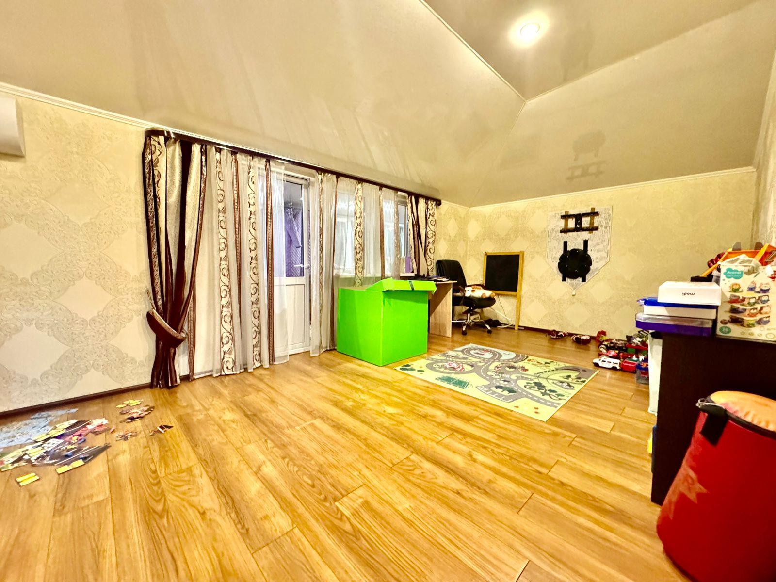 Фото №15: 5+-комнатная квартира 200 м² - Краснодар, Центральный внутригородской округ, мкр. Дубинка, ул. Ставропольская, 178