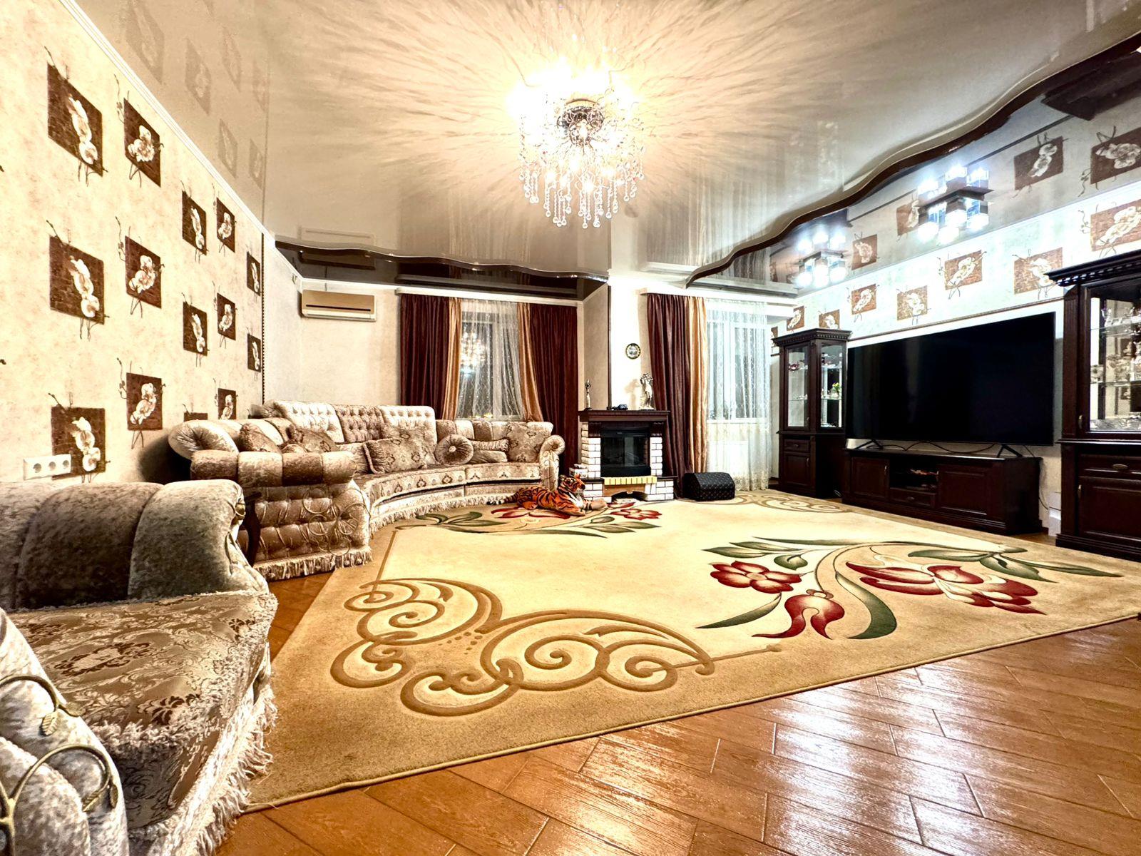 Фото №2: 5+-комнатная квартира 200 м² - Краснодар, Центральный внутригородской округ, мкр. Дубинка, ул. Ставропольская, 178