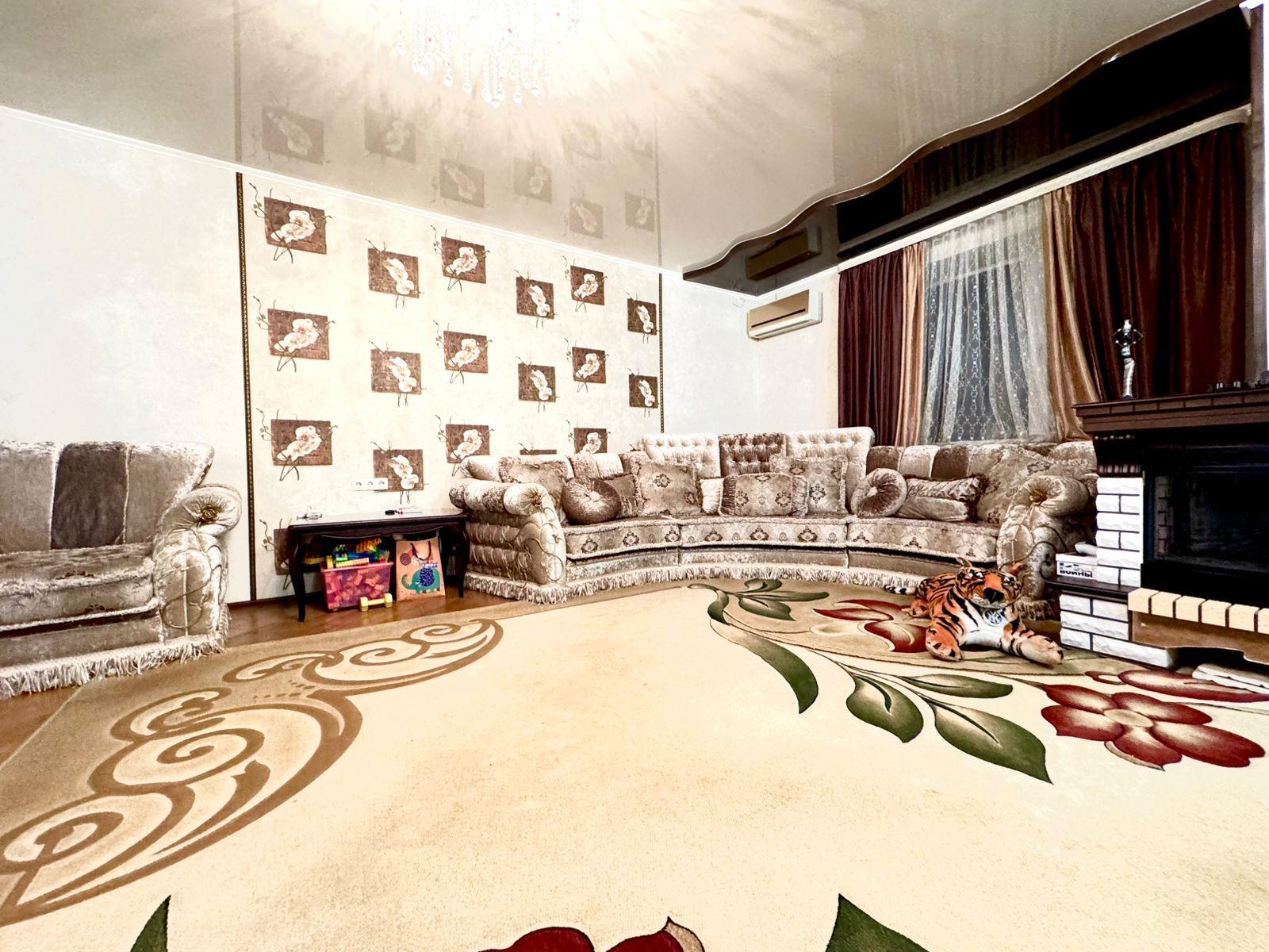 Фото №12: 5+-комнатная квартира 200 м² - Краснодар, Центральный внутригородской округ, мкр. Дубинка, ул. Ставропольская, 178