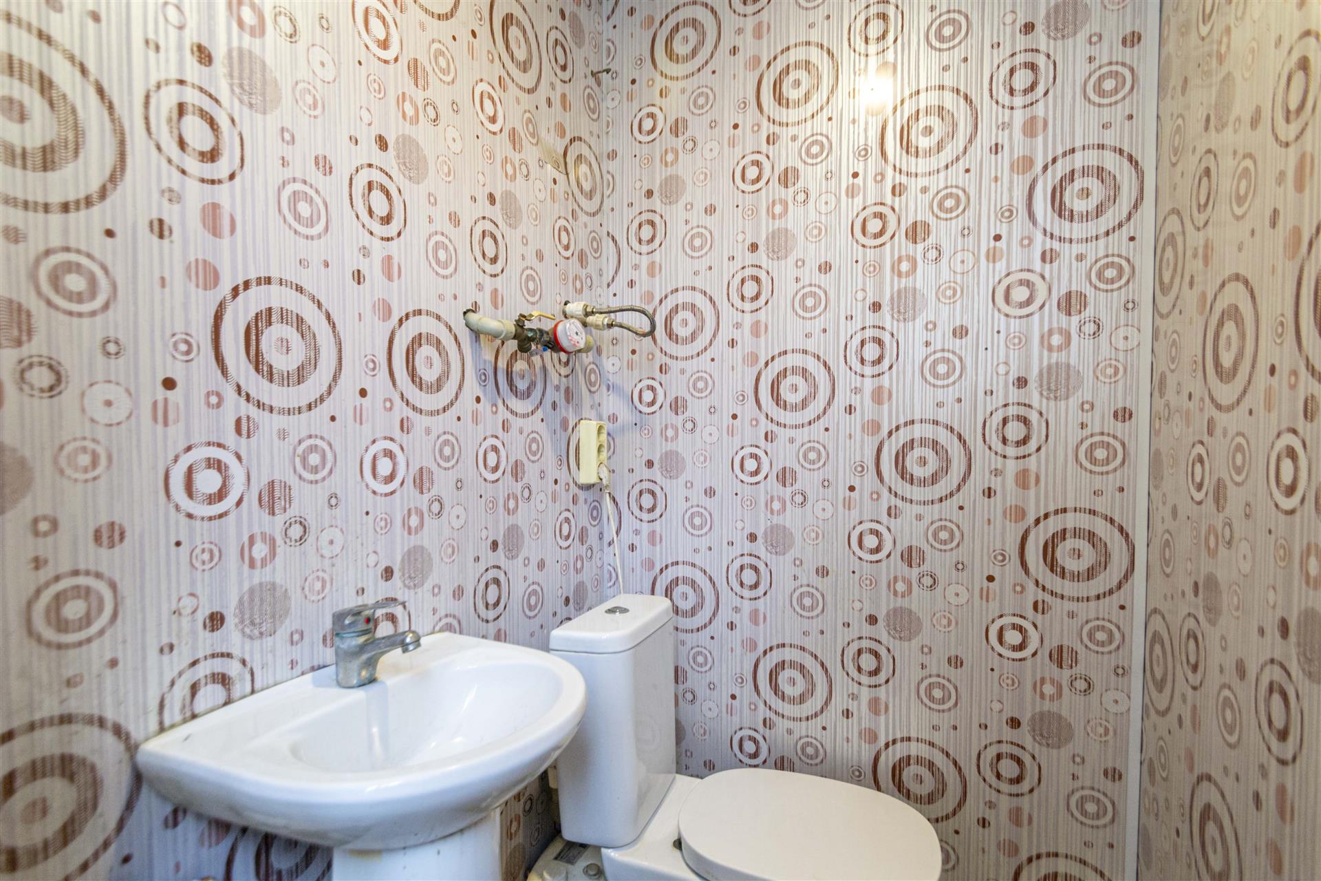 Фото №1: Коммерция 50 м² - Российский, мкр. Прикубанский внутригородской округ, ул. имени В.М. Комарова, 58