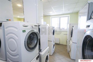 Фото №3: Торговое помещение 84 м² - Российский, мкр. Прикубанский внутригородской округ, ул. имени В.М. Комарова, 58