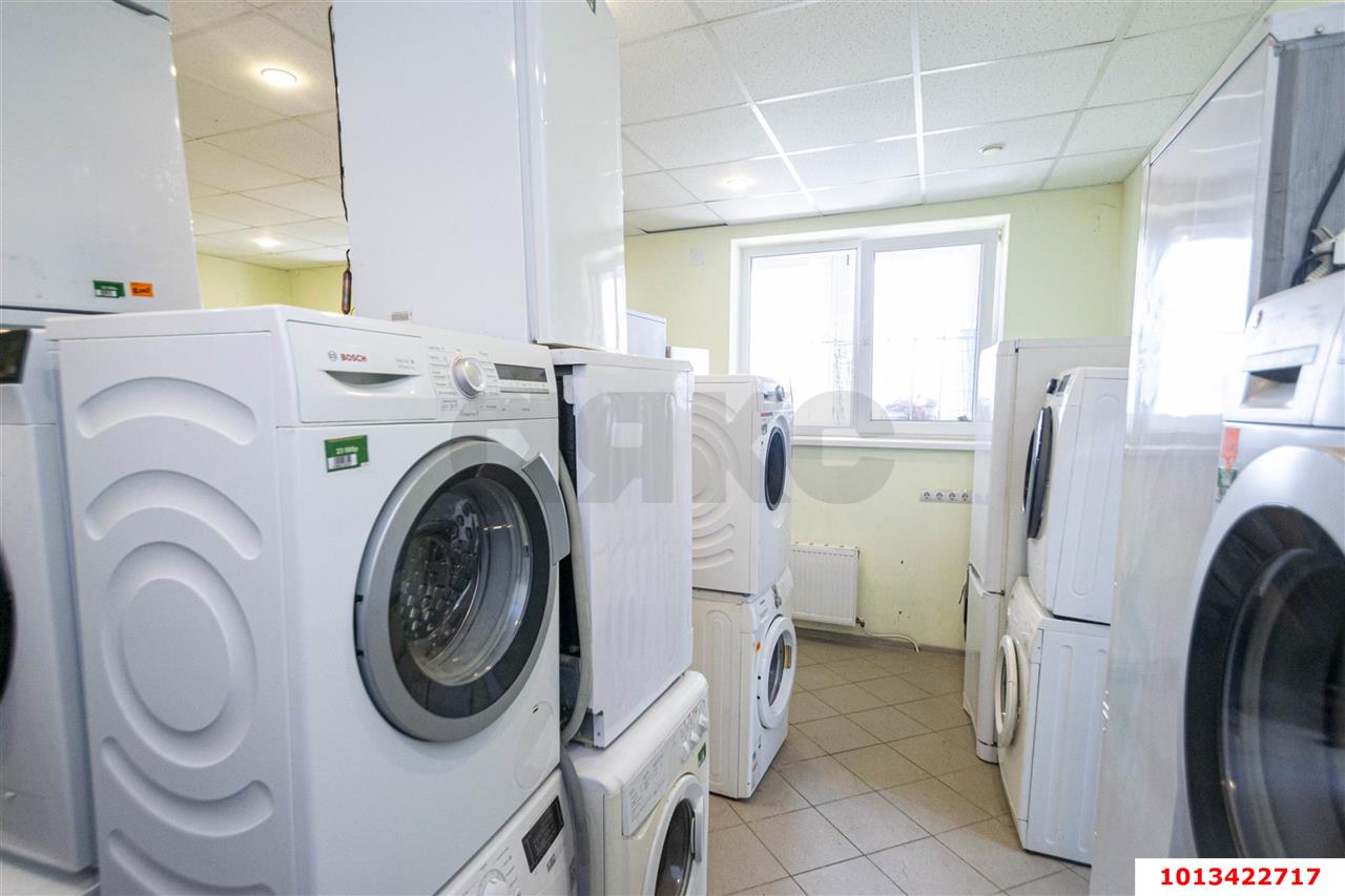 Фото №6: Торговое помещение 84 м² - Российский, Прикубанский внутригородской округ, ул. имени В.М. Комарова, 58