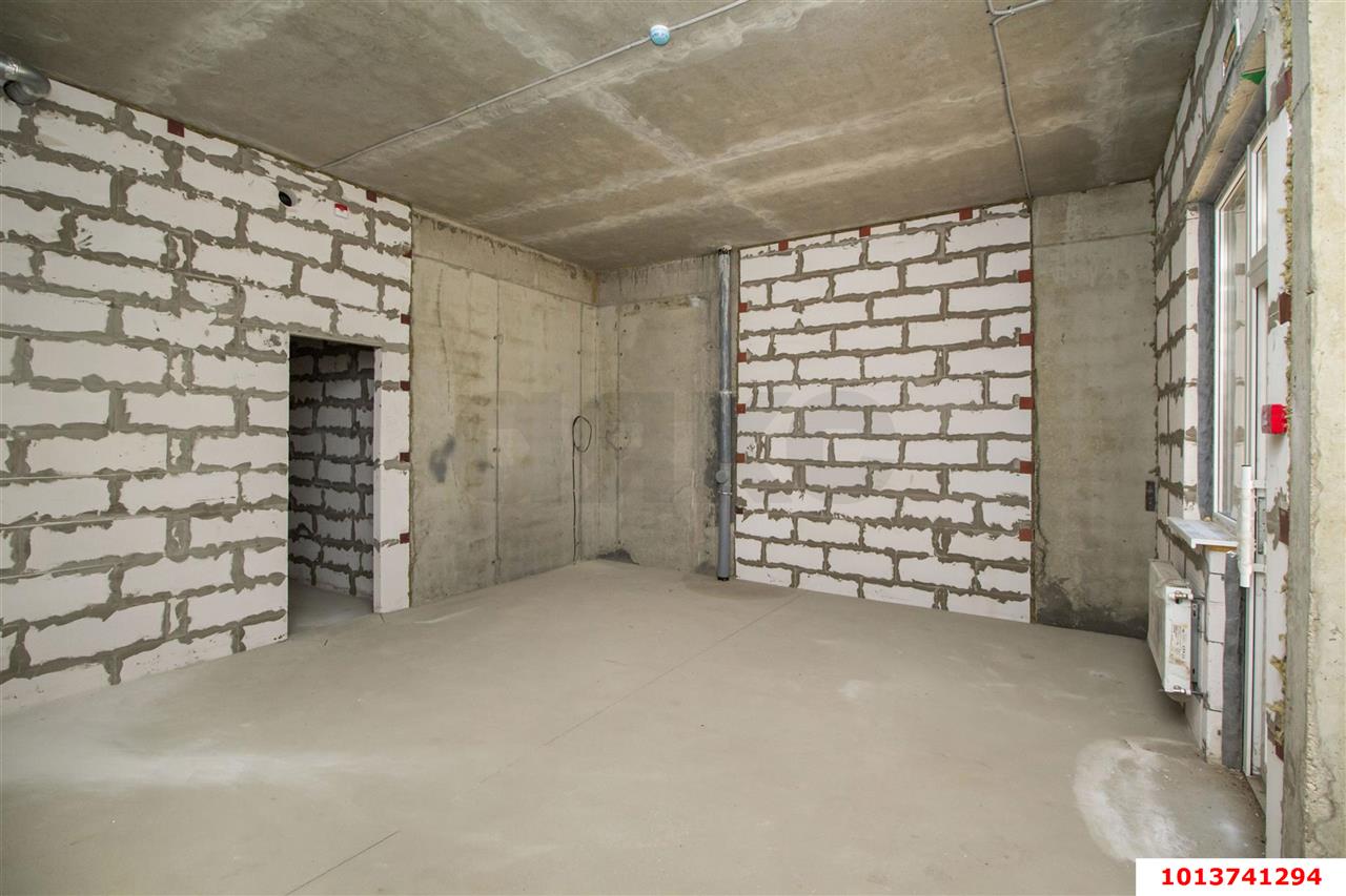 Фото №3: Торговое помещение <span class="whitespace-nowrap">40 м²</span>, <span class="whitespace-nowrap">1/9 эт.</span> - Краснодар, Прикубанский внутригородской округ, мкр. жилой комплекс Новые Сезоны, ул. Скандинавская, 1