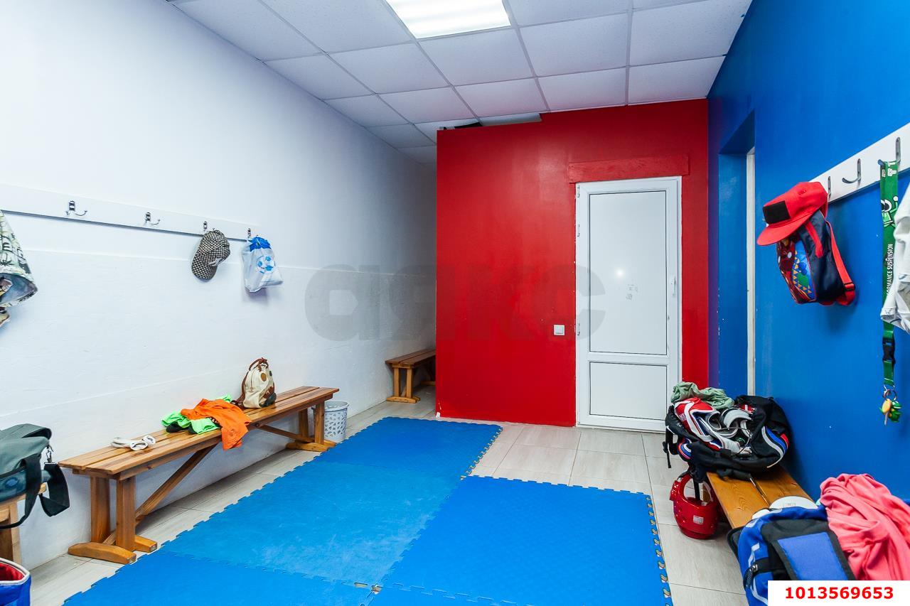 Фото №10: Коммерция 81 м² - Краснодар, Прикубанский внутригородской округ, мкр. Губернский, ул. им. Героя Яцкова И.В., 9к1