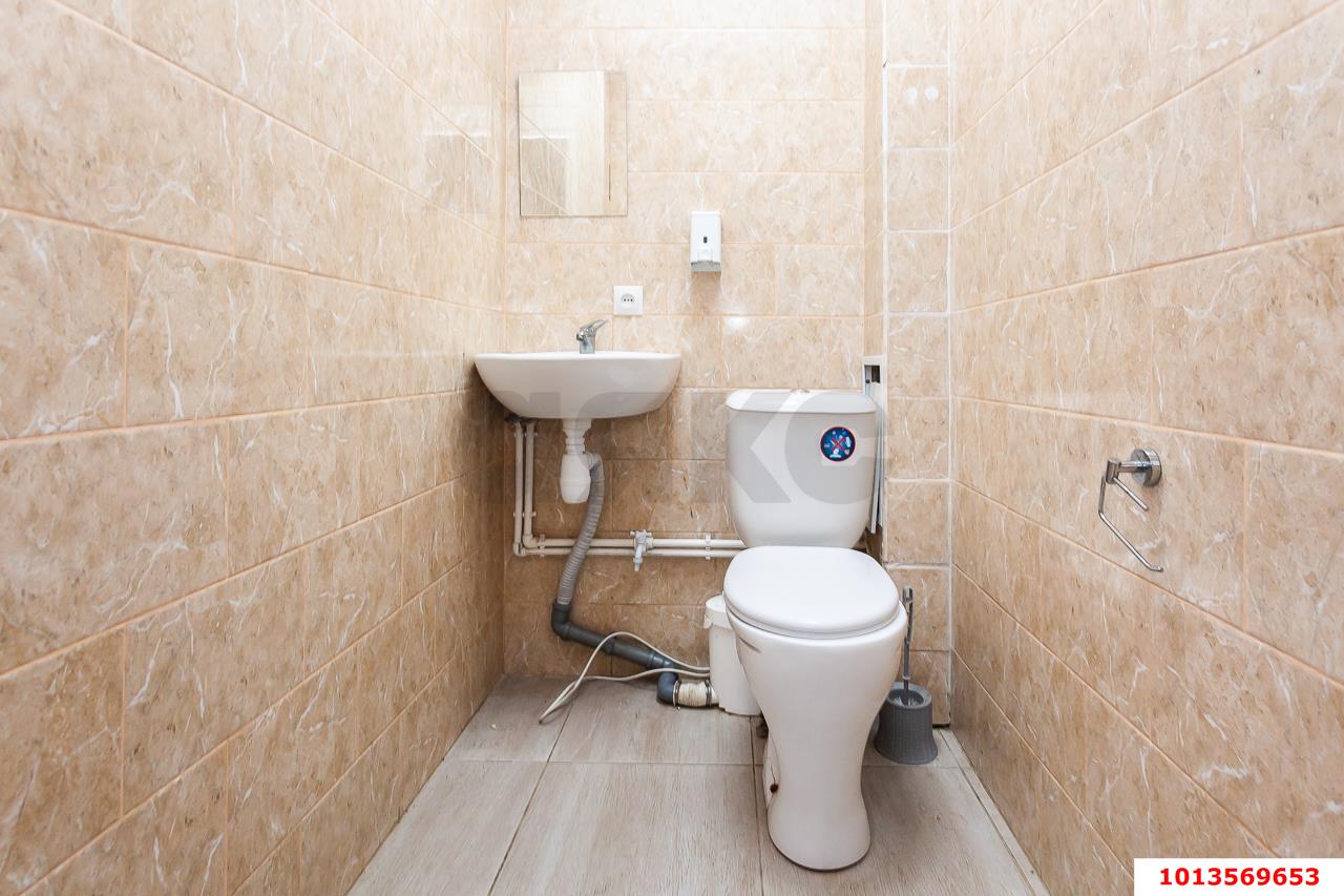 Фото №15: Офисное помещение 81 м² - Краснодар, Губернский, ул. им. Героя Яцкова И.В., 9к1