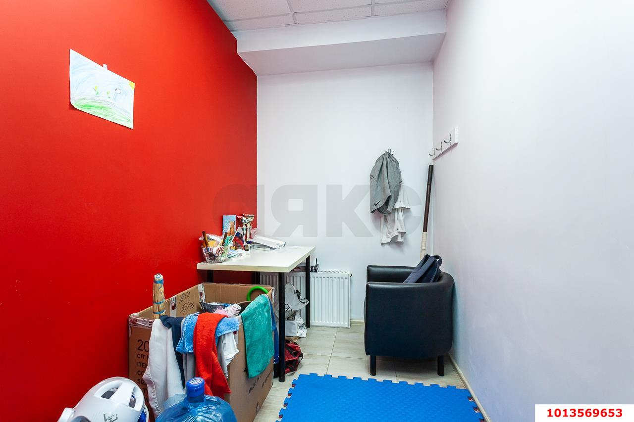 Фото №11: Офисное помещение 81 м² - Краснодар, Губернский, ул. им. Героя Яцкова И.В., 9к1
