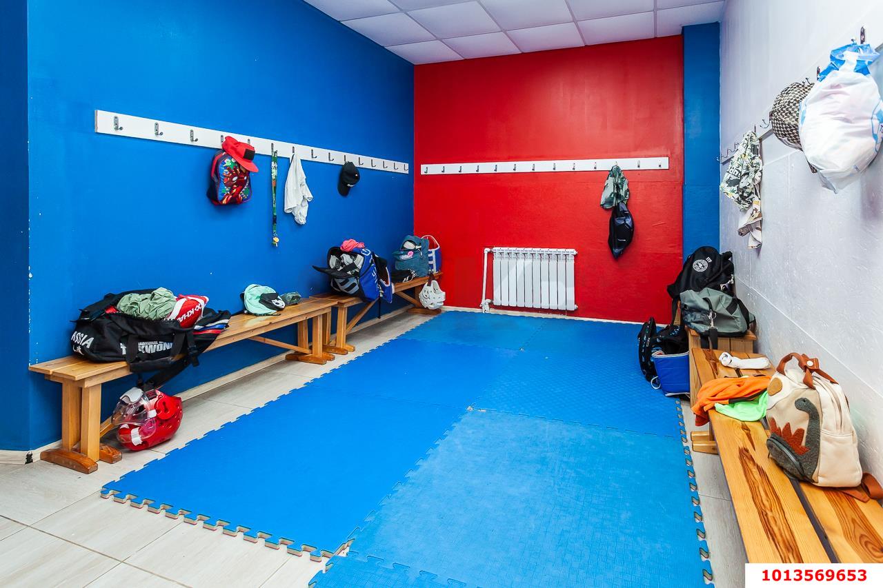 Фото №8: Офисное помещение 81 м² - Краснодар, Губернский, ул. им. Героя Яцкова И.В., 9к1