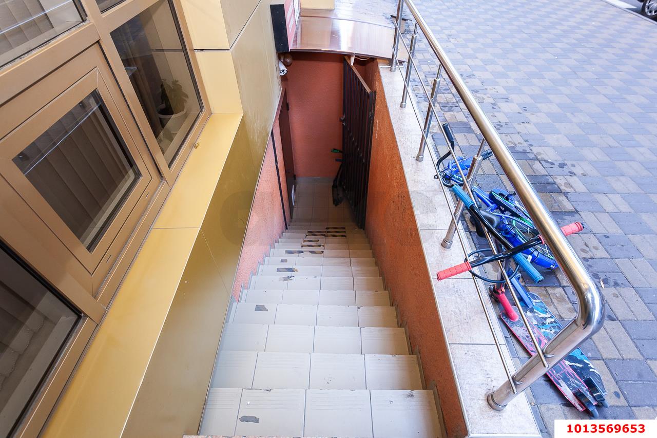 Фото №18: Офисное помещение 81 м² - Краснодар, Губернский, ул. им. Героя Яцкова И.В., 9к1