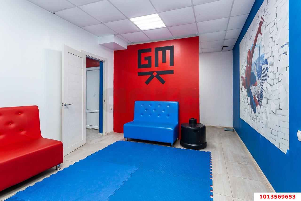 Фото №13: Коммерция 81 м² - Краснодар, Прикубанский внутригородской округ, мкр. Губернский, ул. им. Героя Яцкова И.В., 9к1