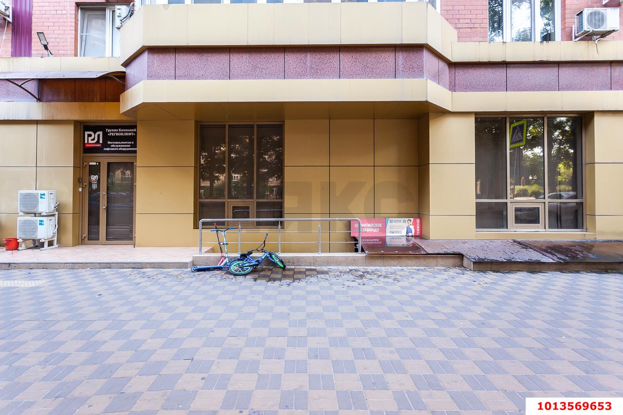 Фото №17: Офисное помещение 81 м² - Краснодар, Губернский, ул. им. Героя Яцкова И.В., 9к1