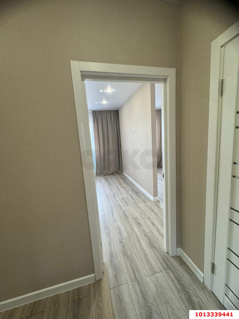 Фото №5: 1-комнатная квартира 35 м² - Новая Адыгея, жилой комплекс Мега, ул. Бжегокайская, 90/3к2