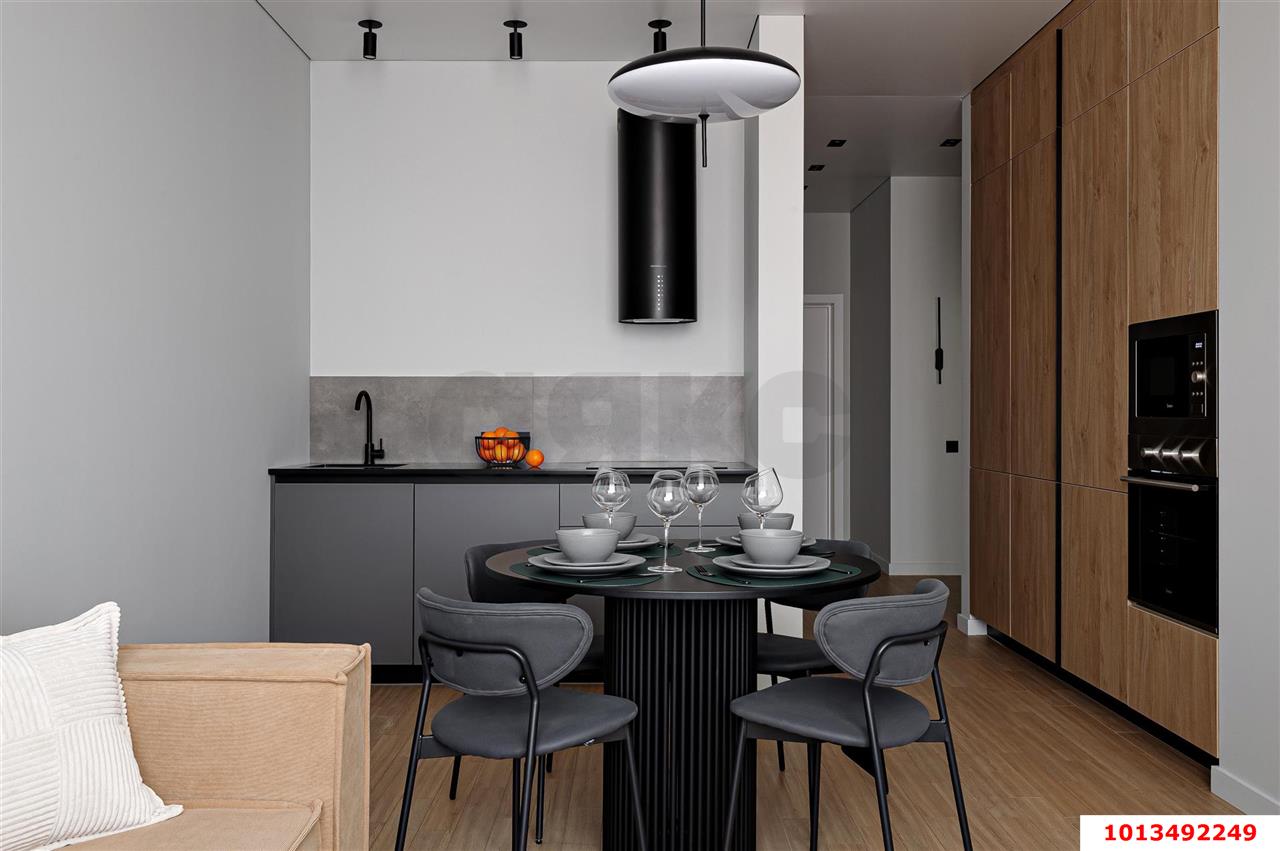 Фото №1: 2-комнатная квартира 74 м² - Краснодар, жилой комплекс На Стахановской, ул. Стахановская, 1/5