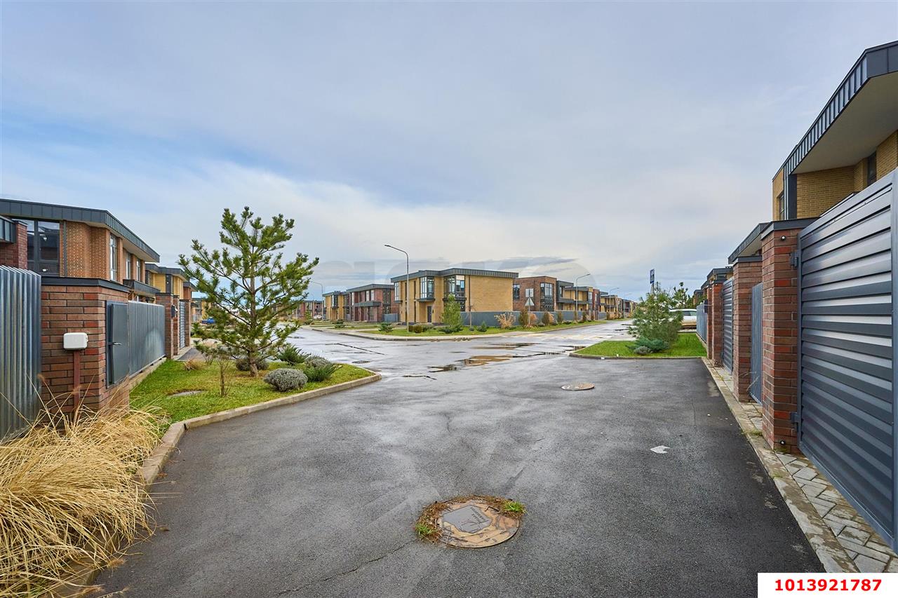 Фото №3: Дом 185 м² + 9 сот. - Краснодар, ул. имени Степана Булатецкого, 2