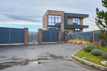 Фото №1: Дом 185 м² - Краснодар, п. коттеджный  Новая Елизаветка, ул. имени Степана Булатецкого, 2