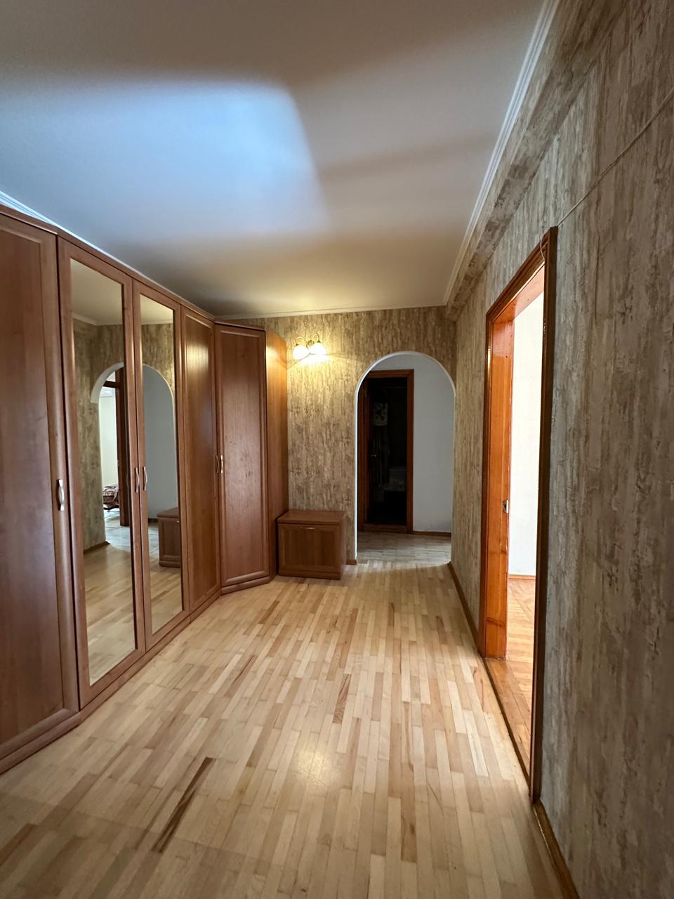 Фото №8: 3-комнатная квартира 91 м² - Краснодар, Западный внутригородской округ, мкр. Юбилейный, б-р Платановый, 15