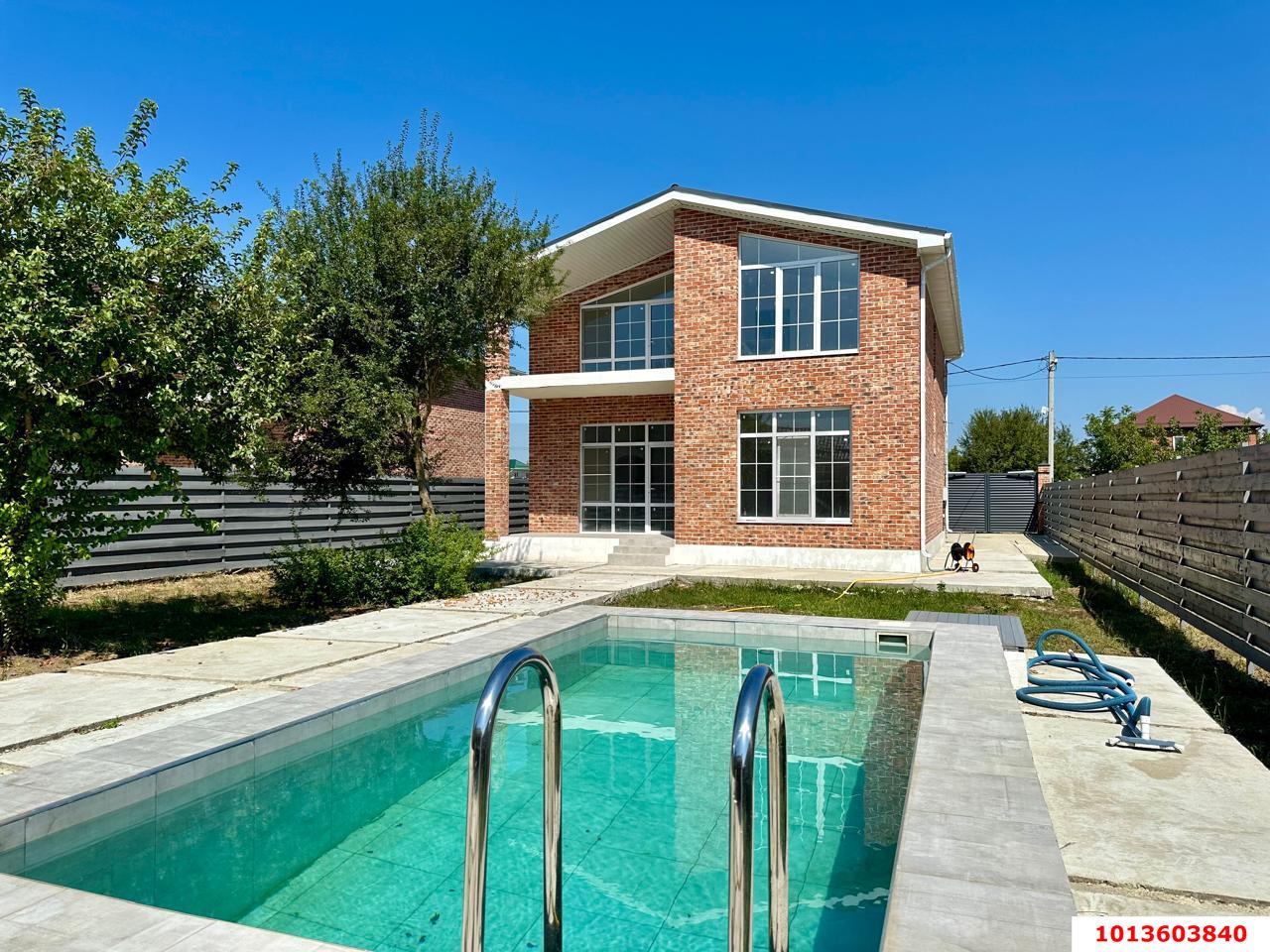 Фото №1: Дом 170 м² + 7.3 сот. - Козет, ул. Адыгейская, 52