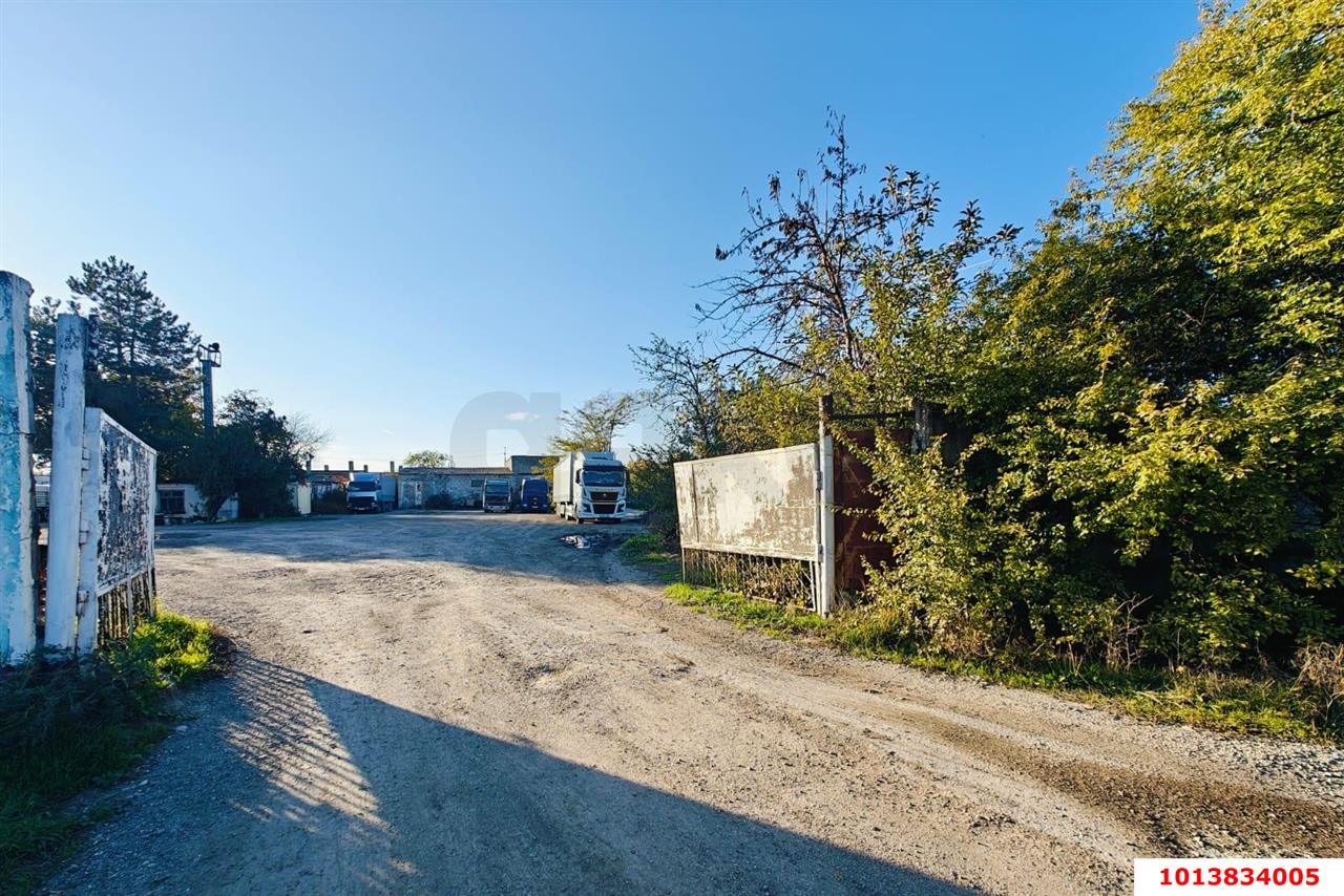 Фото №2: Коммерция 1400 м² - Абинск