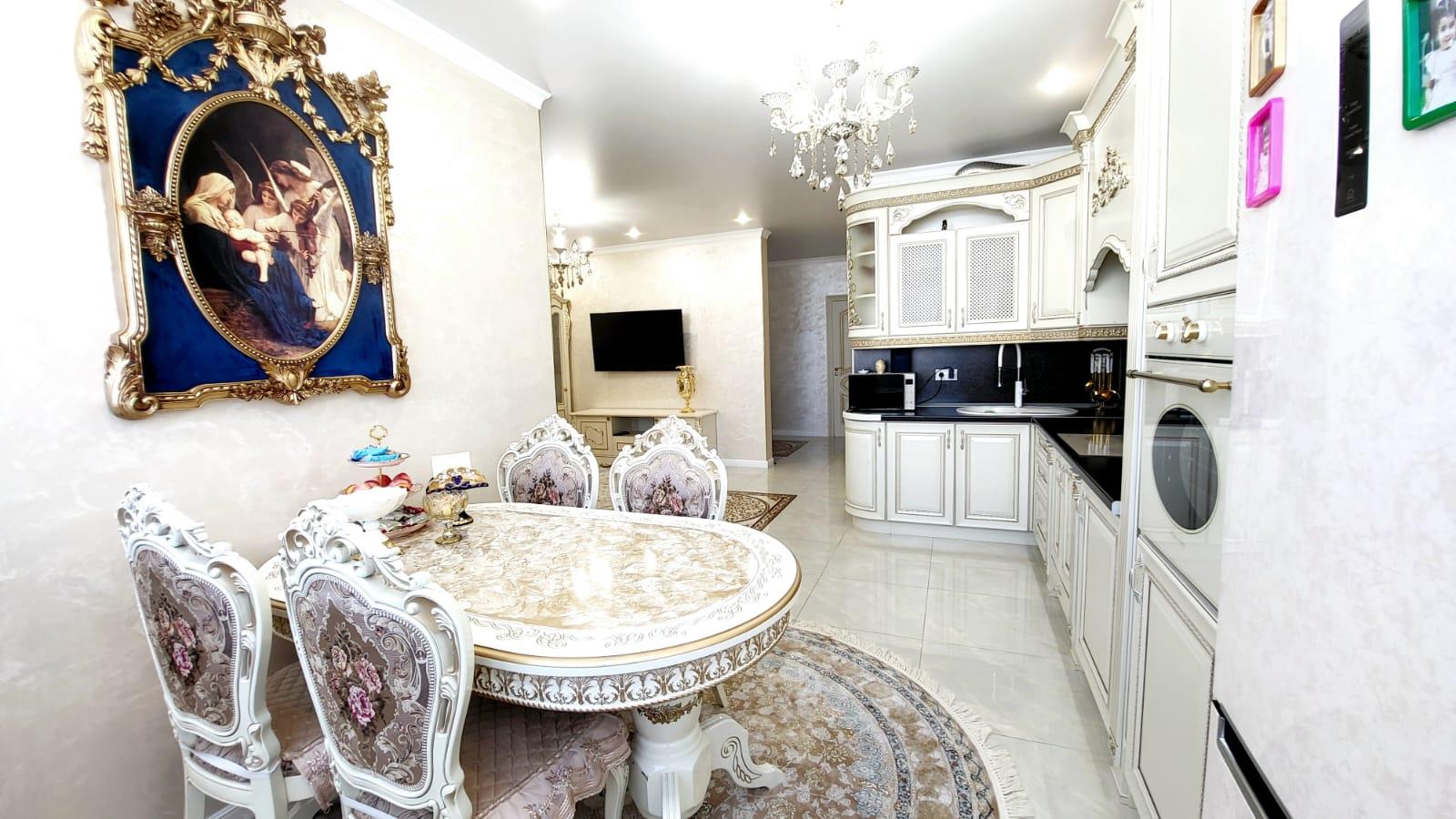 Фото №2: 2-комнатная квартира 70 м² - Краснодар, Прикубанский внутригородской округ, Завод Радиоизмерительных Приборов, мкр. имени Петра Метальникова, ул. Григория Пономаренко, 43