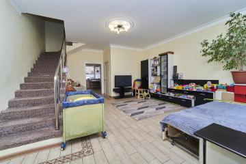 Фото №3: Дом 108 м² - Российский, п. коттеджный  Альпийская Деревня, ул. Роз, 16