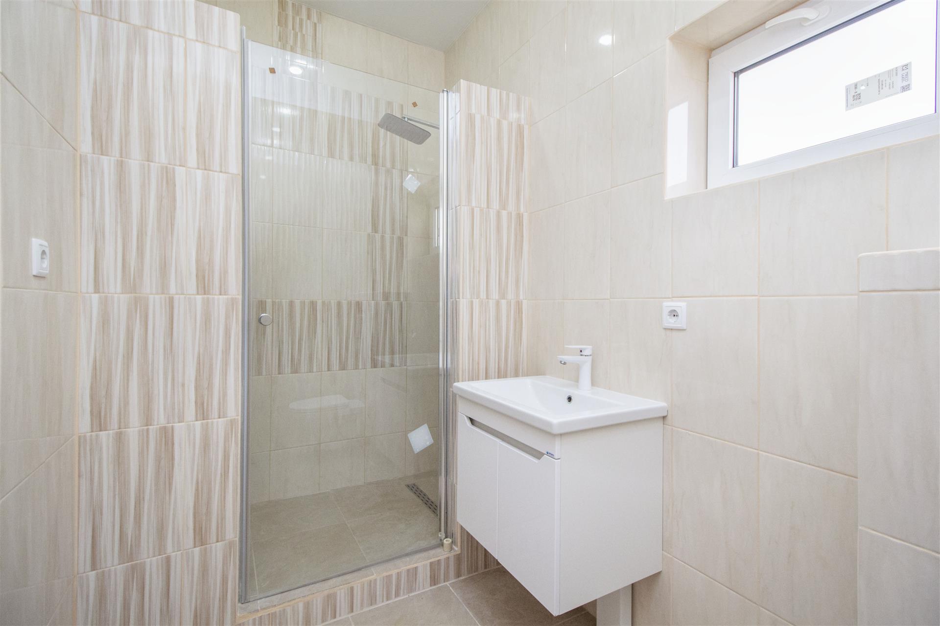 Фото №15: Дом 143 м² + 4.2 сот. - Южный, ул. Белореченская, 62