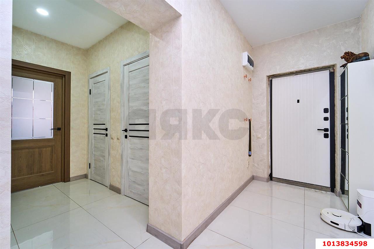 Фото №8: 2-комнатная квартира 68 м² - Новая Адыгея, жилой комплекс Мега, ул. Бжегокайская, 90/3к3