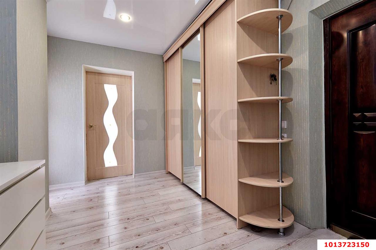 Фото №9: 2-комнатная квартира <span class="whitespace-nowrap">56 м²</span>, <span class="whitespace-nowrap">12/16 эт.</span> - Краснодар, Центральный внутригородской округ, Дубинка, мкр. ЖК Димитрова, ул. Димитрова, 3/2