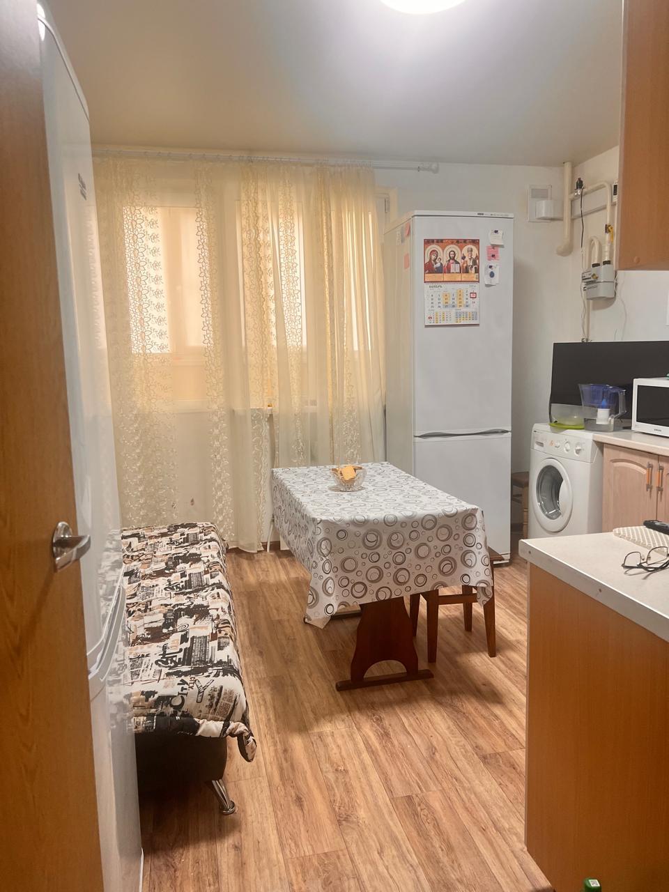 Фото №1: 2-комнатная квартира 70 м² - Яблоновский, Прикубанский внутригородской округ, Круглик, Прикубанский внутригородской округ, ст Луч, ул. Гагарина, 192к4