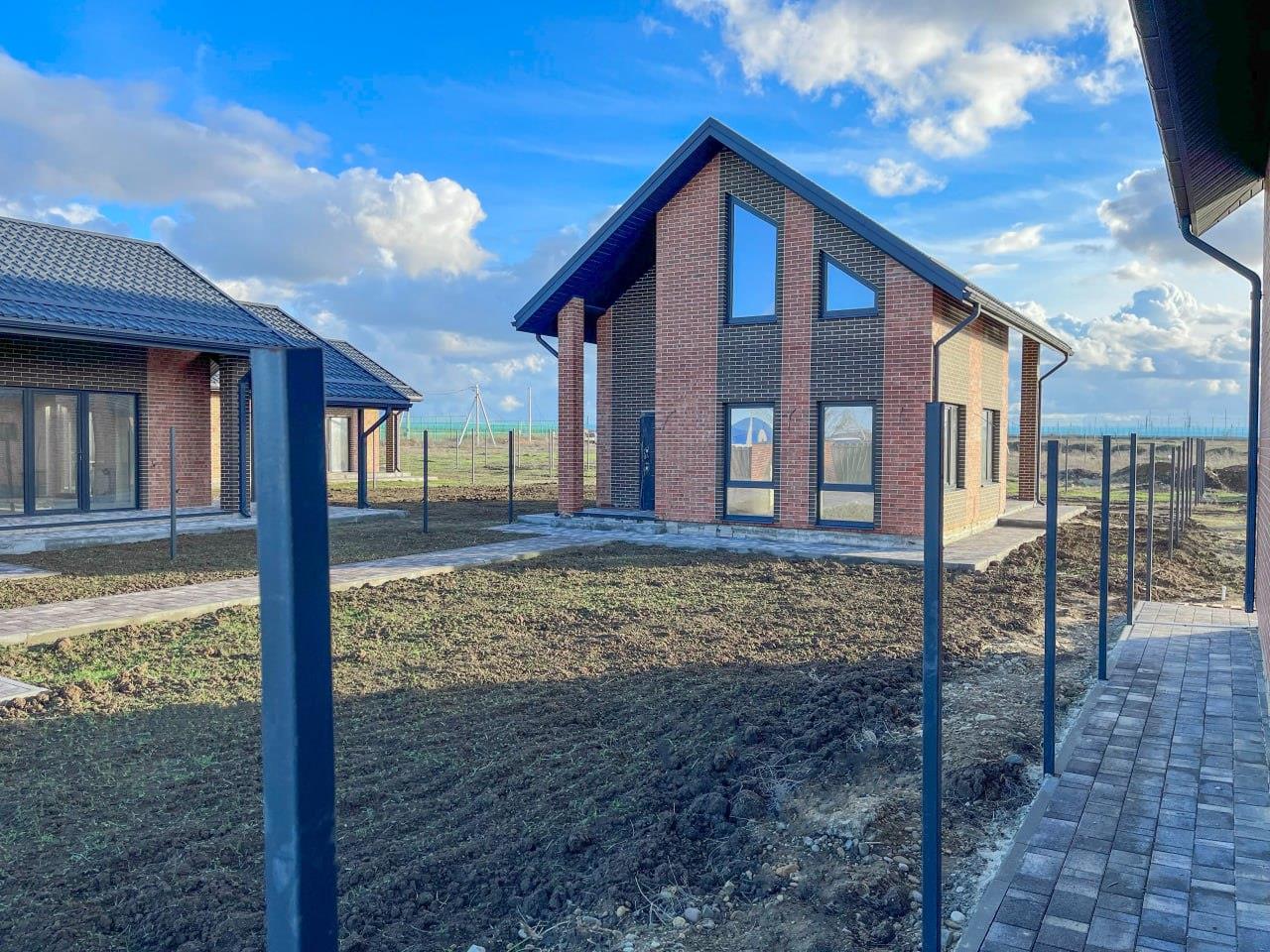 Фото №2: Дом 141 м² + 5.75 сот. - Тамань, Центральный внутригородской округ, Завод Измерительных Приборов, мкр. жилой комплекс Ривьера, ул. Ландышевая, 10