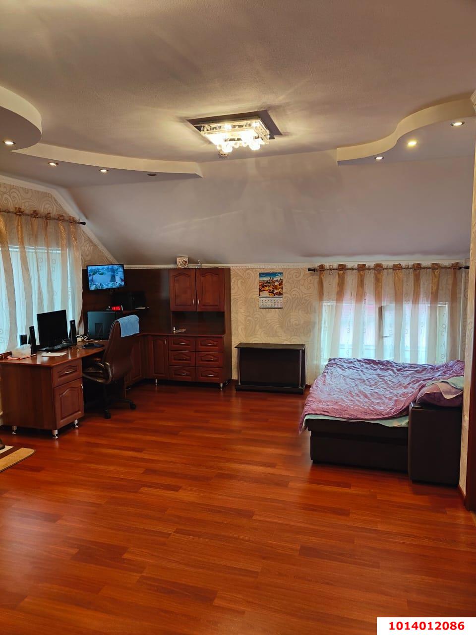 Фото №12: Дом 499 м² + 9.4 сот. - Кореновск, мкр. 4-й квартал, ул. Мира, 137Е