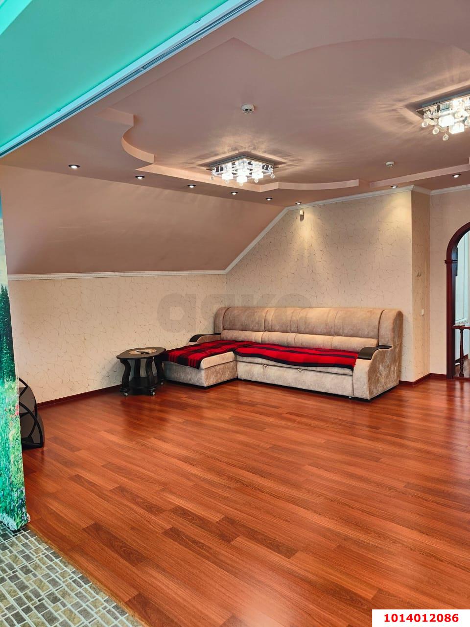 Фото №5: Дом 499 м² + 9.4 сот. - Кореновск, мкр. 4-й квартал, ул. Мира, 137Е