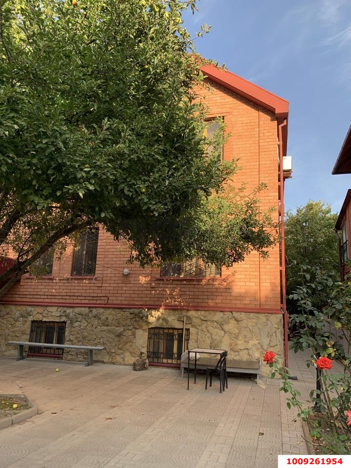 Фото №1: Дом 398 м² + 6.73 сот. - Дюрсо, ул. Приморская, 6