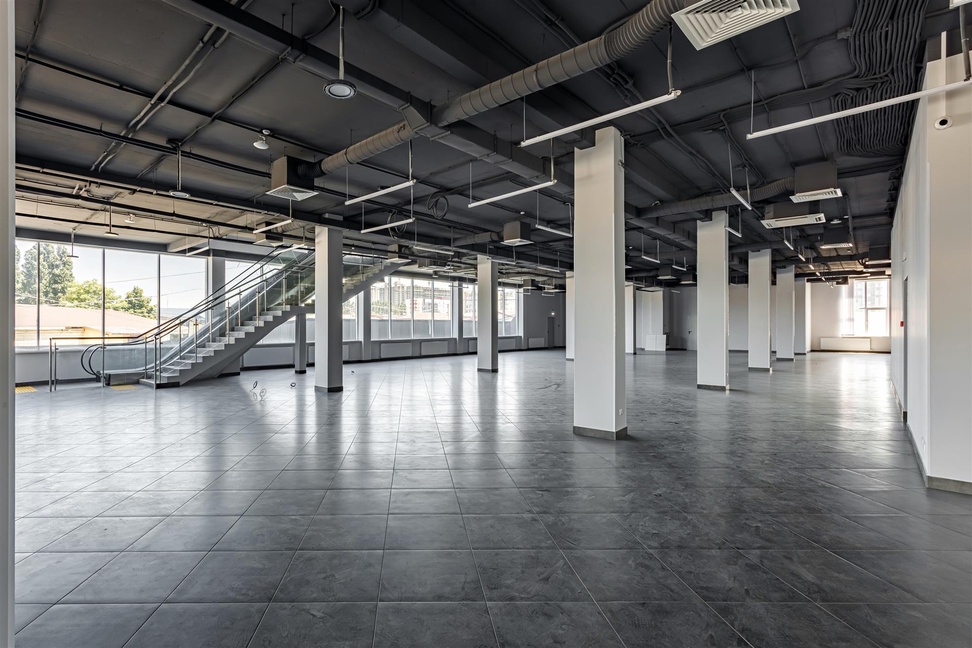 Фото №7: Коммерция 1800 м² - Краснодар, ул. Новороссийская, 214